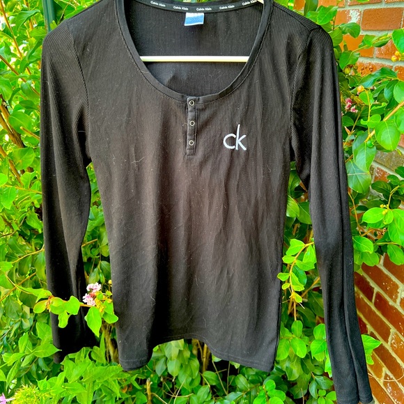 Calvin Klein waffle knit long sleeve top - Picture 1 of 2